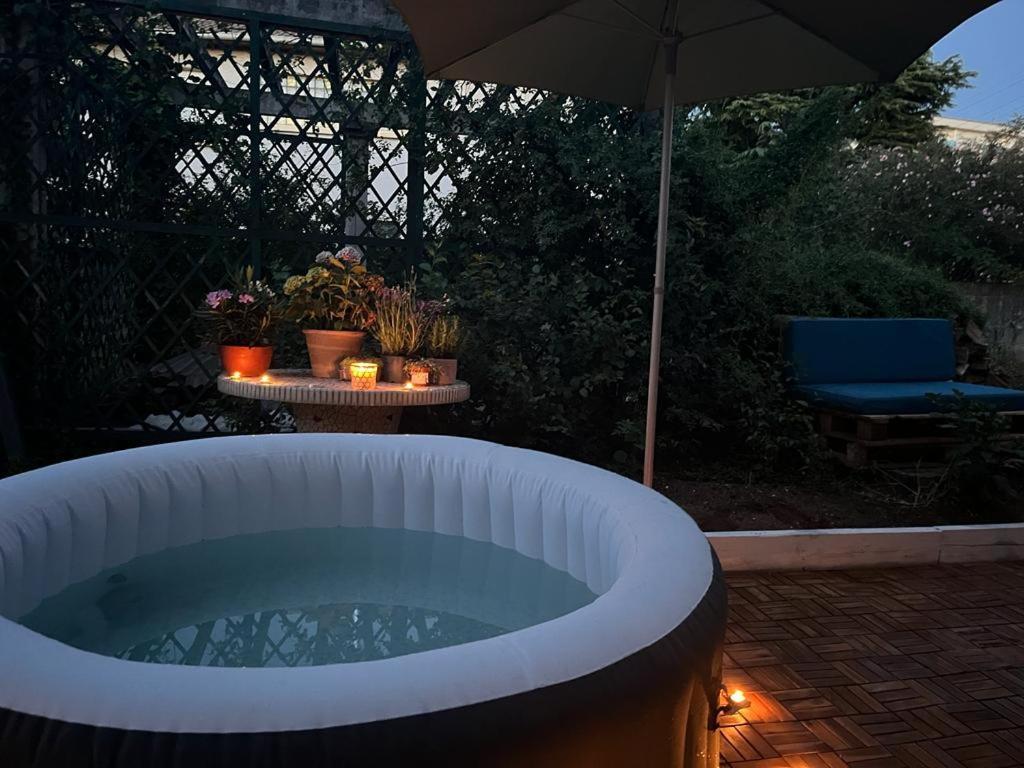 Superbe Appartement Avec Jacuzzi Avec Jardin Prive Lyon Eksteriør bilde